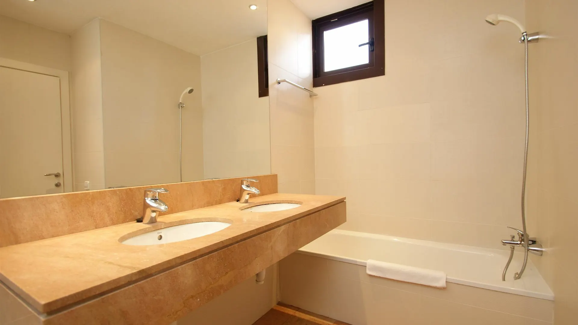 Short Stay Group Paseo De Gracia Serviced Apartments Barcelona Spain